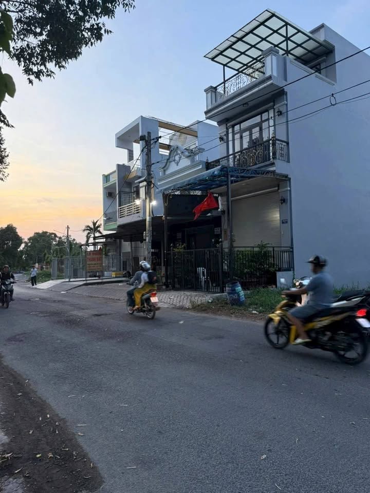 Bán đất thổ cư Bình Tân 262m² giá 12.968 tỷ - Vị trí cực đẹp, đường nhựa rộng rãi!