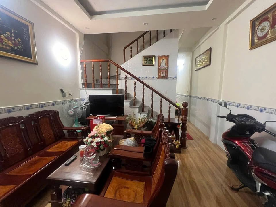 Nhà 2 tầng đường số 44, quận Cái Răng, Cần Thơ - Giá 2.65 tỷ, sẵn sàng ở ngay!