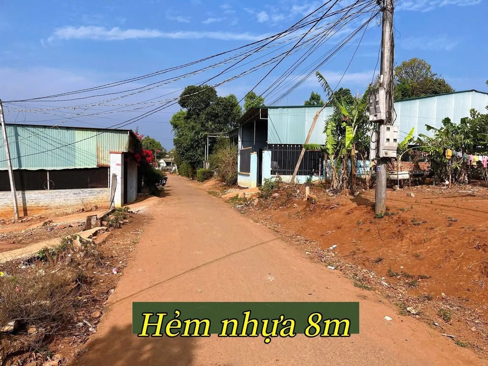 Đất nền Nguyễn Chí Thanh 150m² giá 600 triệu - Thoáng đãng, vị trí đẹp!