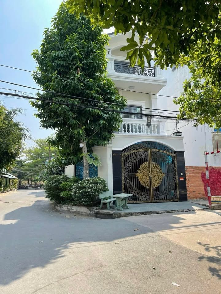 Nhà 4 Lầu 2 Mặt Tiền Đường Số 9, Gò Vấp 120m² giá 15 tỷ - Cơ hội đầu tư tuyệt vời!