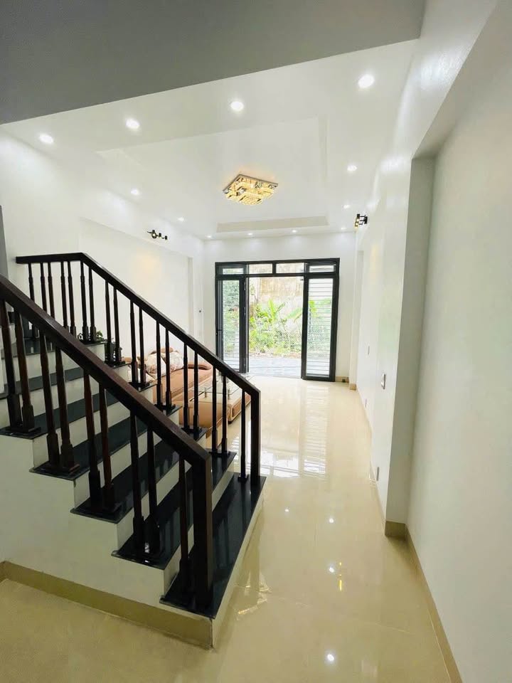 Nhà 3 tầng đường ô tô phường Hải Tân, Hải Dương 40m² giá 2.2 tỷ - Giảm sốc 200 triệu!