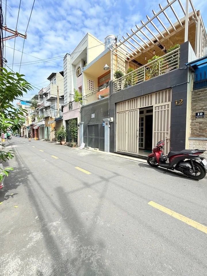 Nhà mặt tiền kinh doanh Cách Mạng Tháng 8 Tân Bình 80m² giá 16 tỷ - Vị trí đắc địa cho đầu tư!