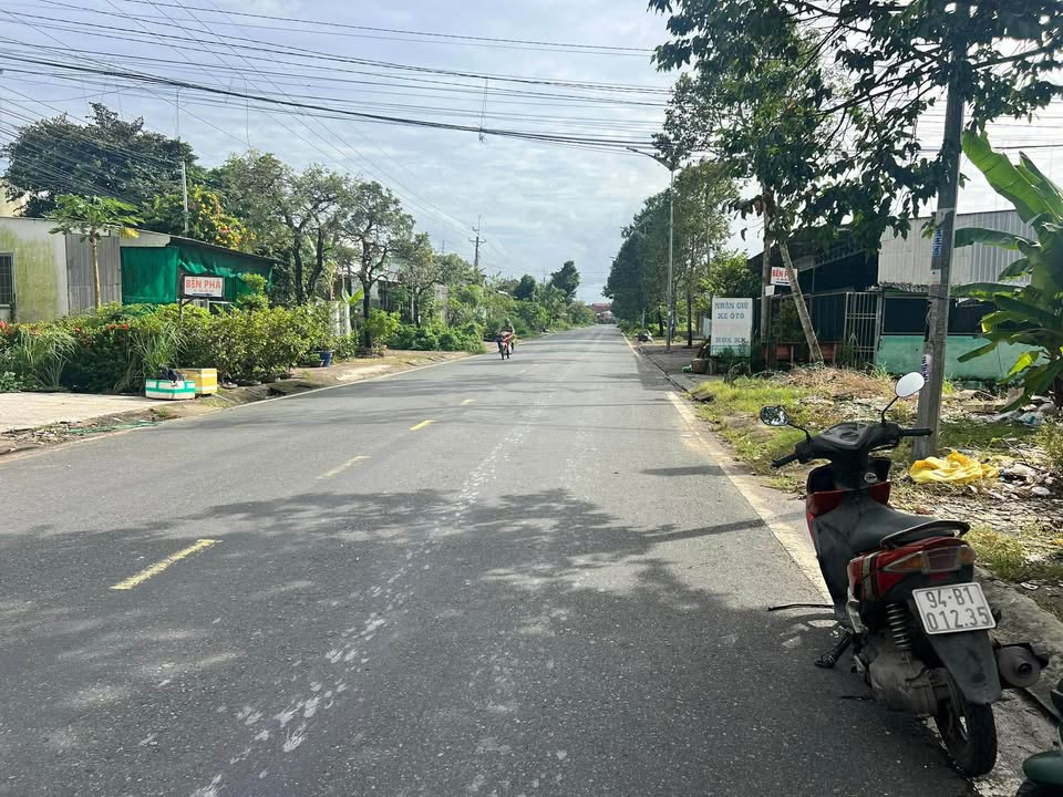 Đất mặt tiền Lý Văn Lâm, An Xuyên 300m² giá 7.5 tỷ - Sẵn sàng đầu tư ngay!