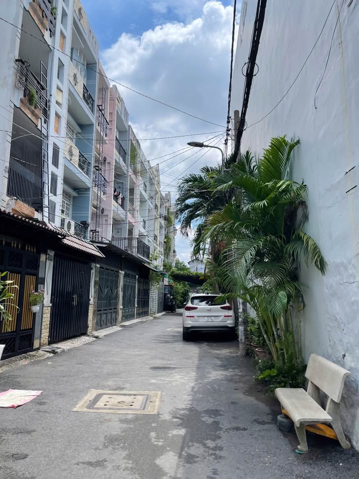 Nhà riêng Lê Văn Thọ, Gò Vấp 37m² giá 5 tỷ - Hẻm ô tô sạch đẹp!