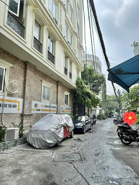 Nhà phố quận 10, Thành Thái 139m² giá 16.9 tỷ - Đầu tư sinh lời ngay!