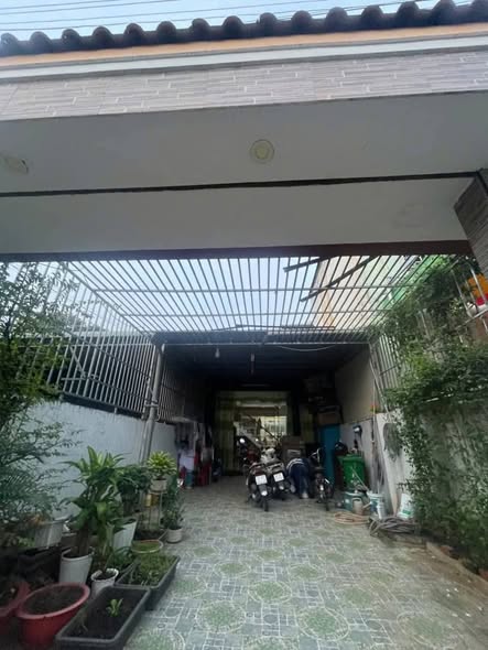 Nhà cấp 4 gác lửng Dĩ An 116m² giá 4.1 tỷ - Ô tô vào tận nhà!