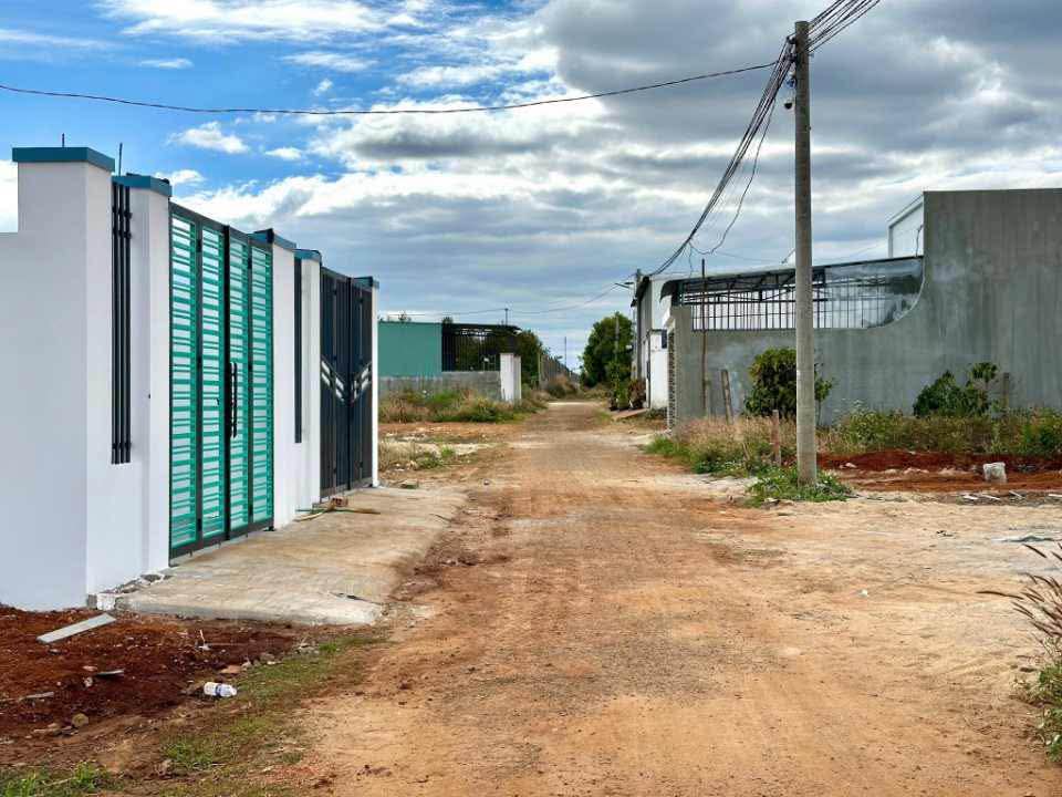 Đất nền hẻm 147 Hà Huy Tập 150m² giá 600 triệu - Vị trí thuận lợi gần trường học!