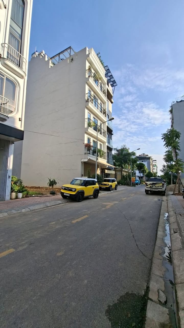 Đất phân lô Ngọc Thụy Long Biên 80m² - Kinh doanh thuận lợi!