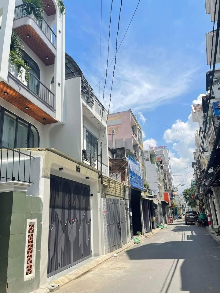 Nhà mặt tiền đường Hiệp Phú, Thủ Đức 77m² giá chỉ 5.3 tỷ - Cơ hội đầu tư tuyệt vời!