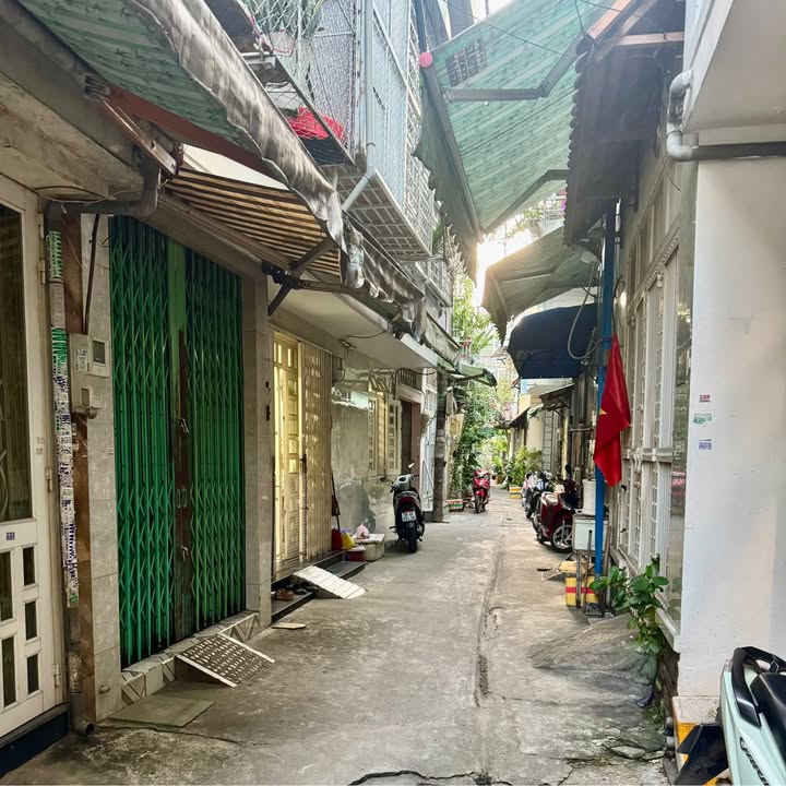 Nhà 2 tầng tại Phú Thọ Hòa, Tân Phú - 25m² giá 3.2 tỷ - Nở hậu tài lộc!