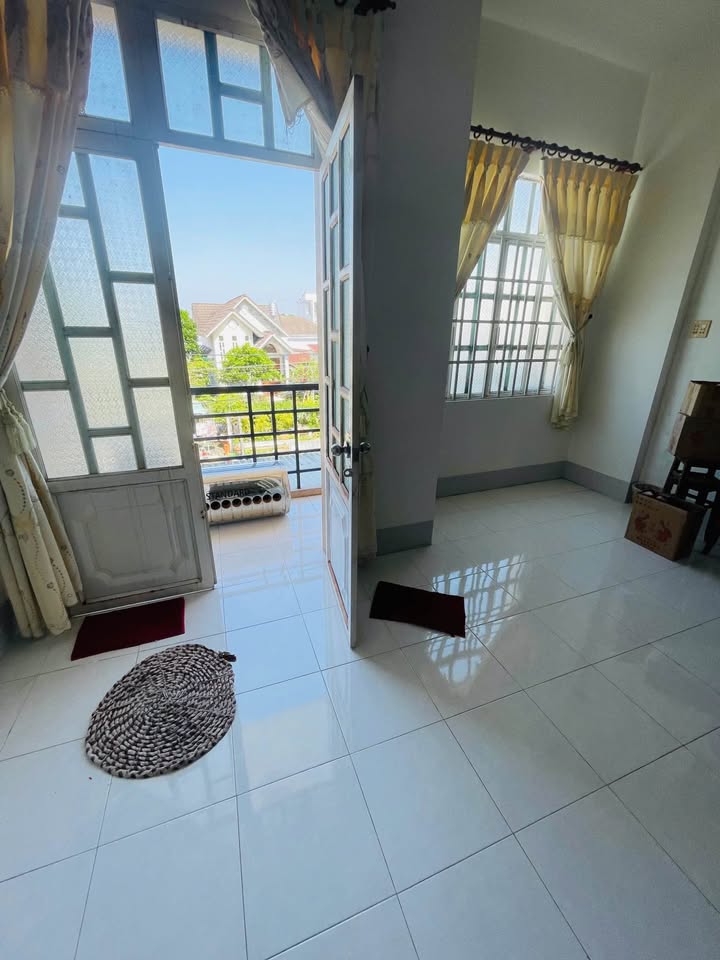 Nhà 1 Trệt 1 Lầu Phường Phước Hậu 132m² giá 3.3 tỷ - Vị trí đắc địa ngay trung tâm!