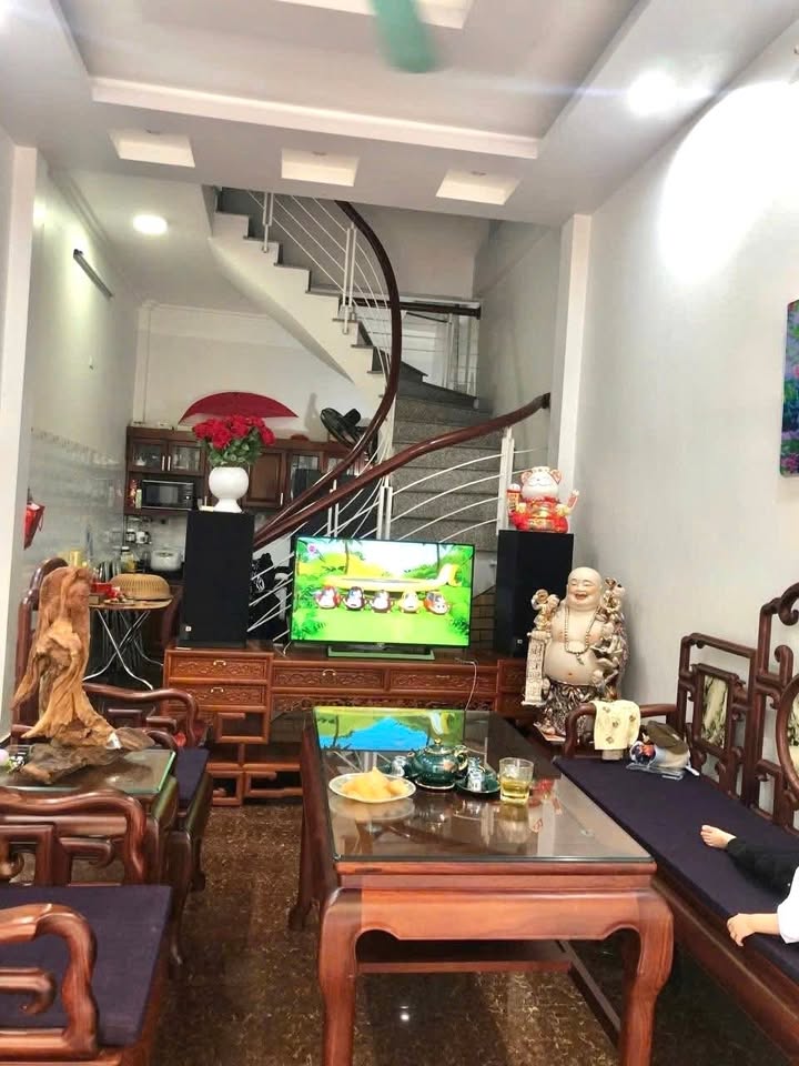 Nhà mặt phố Lê Thanh Nghị, Hải Dương 35m² giá 3 tỷ - Vị trí đắc địa cho kinh doanh!