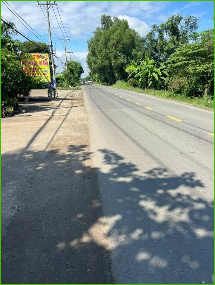 Bán xưởng mặt tiền Đặng Công Bỉnh, Hóc Môn 1045m² giá 17.5 tỷ - Cơ hội đầu tư hấp dẫn!