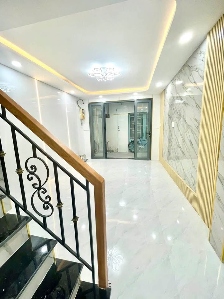 Nhà hẻm 125 Nguyễn Thị Tần, P.Chánh Hưng, 37m² giá 4.98 tỷ - Chính chủ sổ hồng riêng!