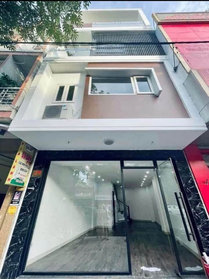 Nhà FrontHouse 4 Tầng Đống Đa Đà Nẵng 43m² - Kinh doanh sầm uất, dòng tiền ổn định!