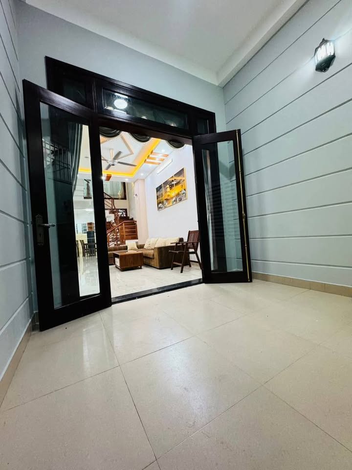 Nhà 3 tầng Phan Thanh, Đà Nẵng 76m² giá 4.95 tỷ - Không thể bỏ lỡ!