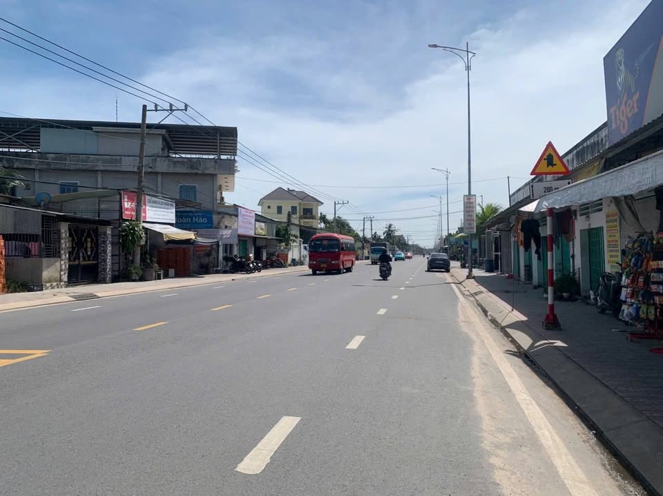 Đất nền kinh doanh mặt tiền Nguyễn Chí Thanh, Bình Nhâm 72m² giá 4 tỷ - Cơ hội đầu tư hiếm có!