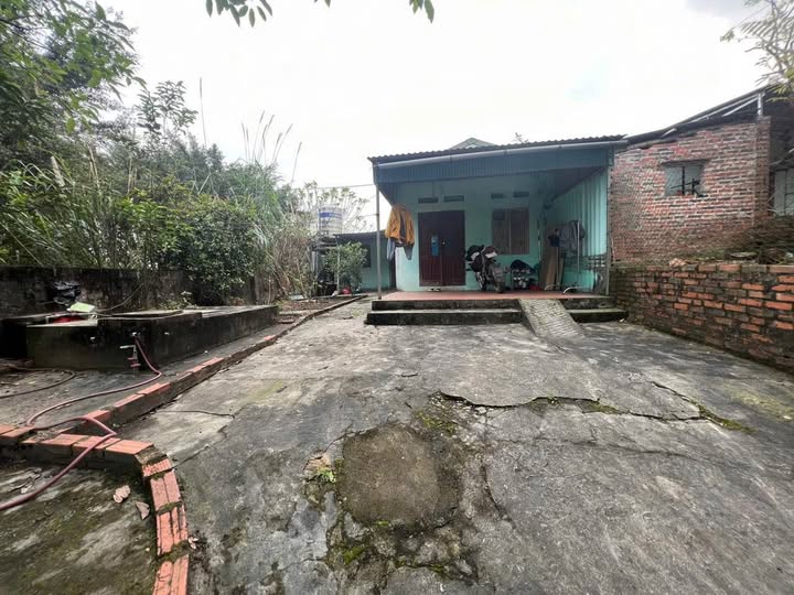 Nhà Mông Dương 160m² giá 300 triệu - Chính chủ bán gấp!