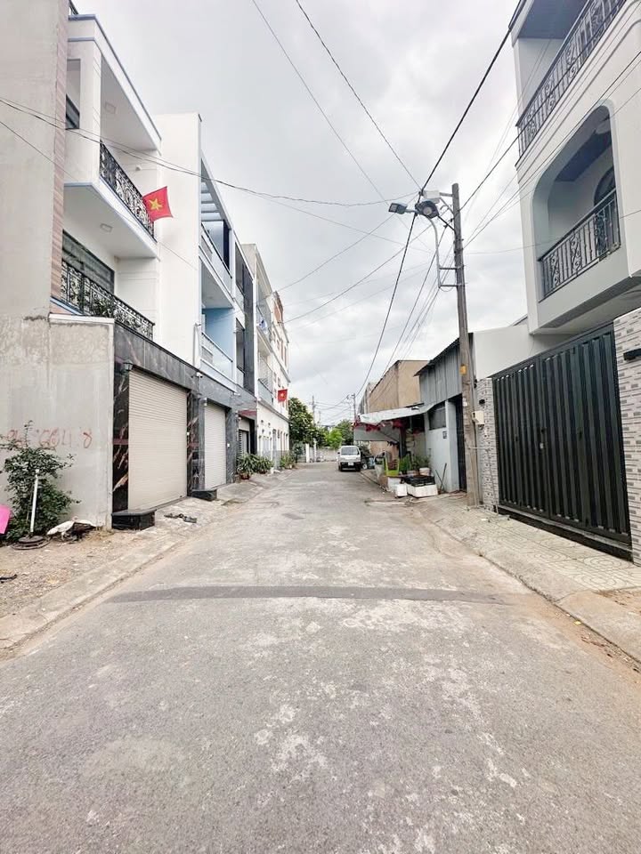 Đất nền Linh Xuân Thủ Đức 68m² giá 4.5 tỷ - Sổ hồng chính chủ, vị trí đẹp!