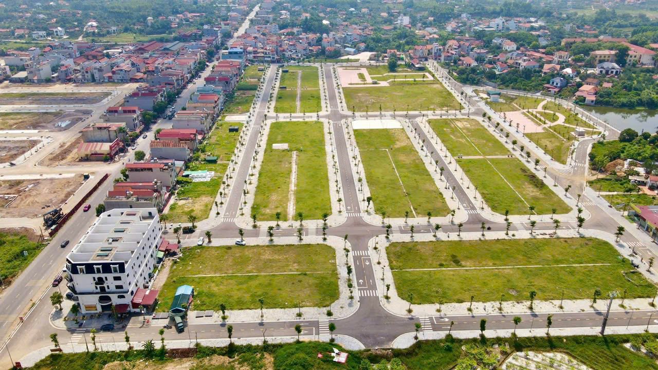 Đất nền KDC Phương Sơn 2 Lục Nam 88m² giá 3 tỷ - Cạnh công viên thoáng mát!