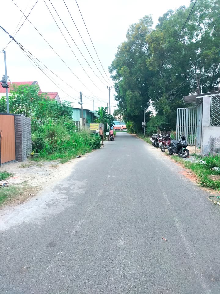 Đất Thủ Dầu Một 164m² giá 2,2 tỷ - Mặt tiền đường Dx 095, Sổ hồng chính chủ!