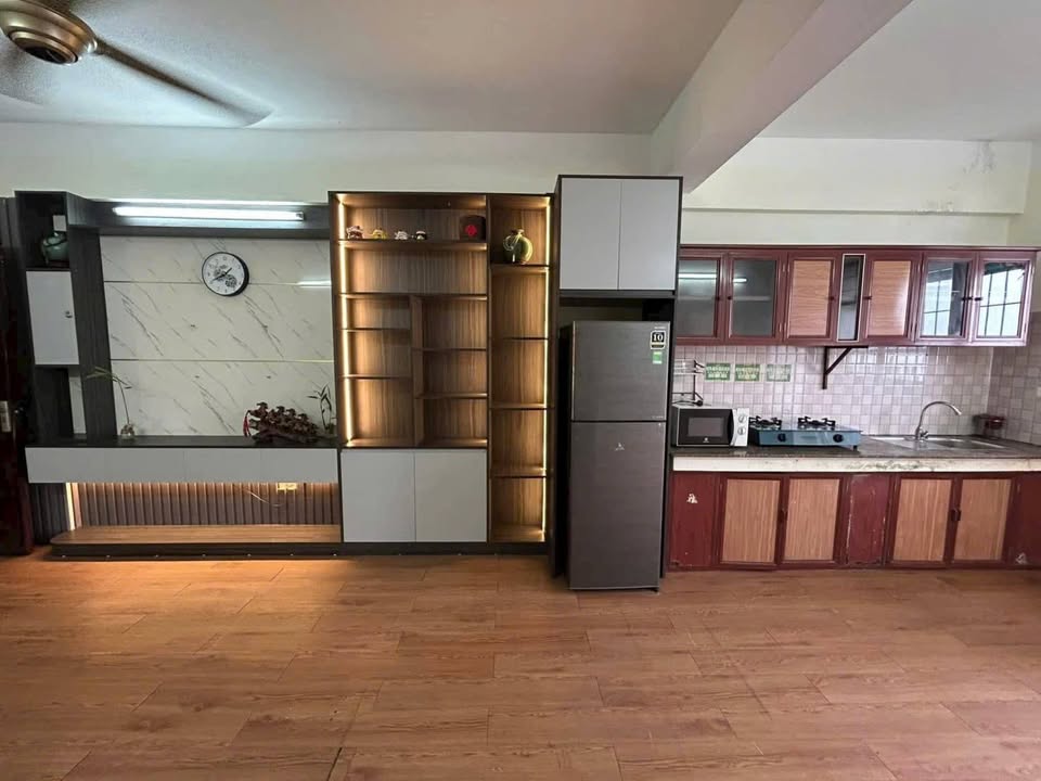 Chung cư C5 Đông Vệ 60m² giá thỏa thuận - Căn góc thoáng mát, nội thất đầy đủ!