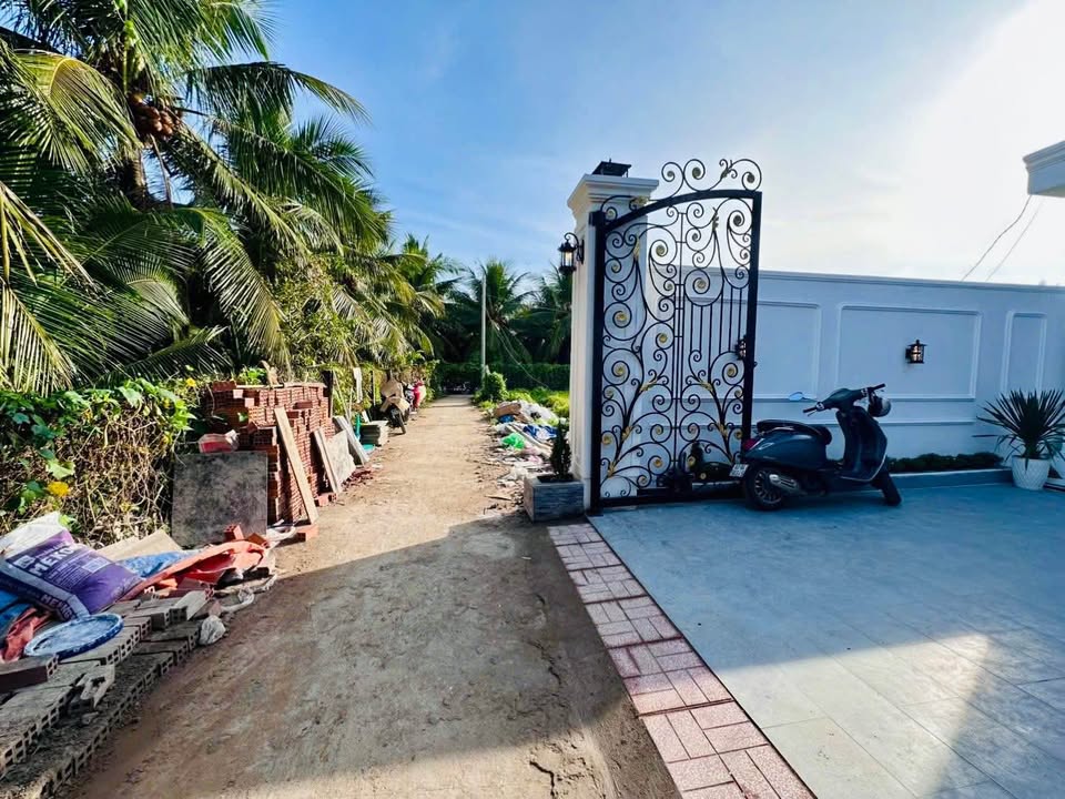 Nhà tân cổ điển phường Mỹ Phong 120m² giá 1.29 tỷ - Đầy đủ nội thất, sẵn sàng vào ở!