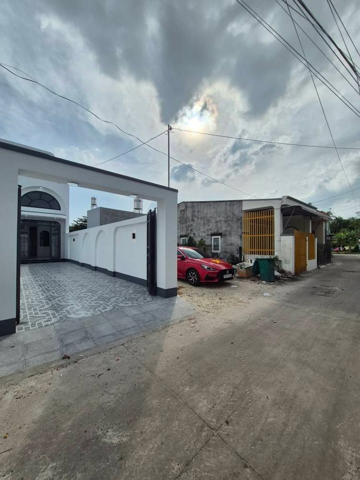 Nhà bán tại phường Tân Ninh, Tây Ninh - 172.5m² giá 3 tỷ - Sổ hồng riêng, vào ở ngay!