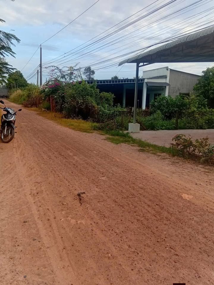 Nhà giá rẻ tại An Lộc, An Cơ, Châu Thành 180m² chỉ 450 triệu - Cơ hội đầu tư tuyệt vời!