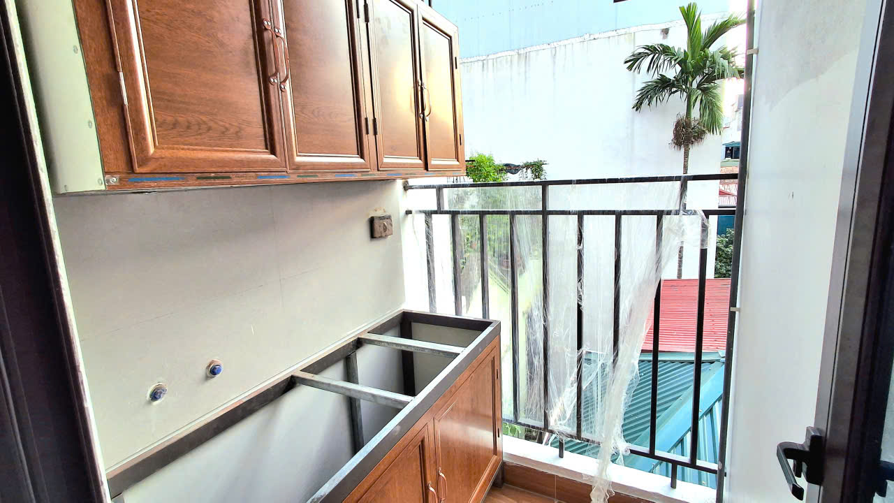 Nhà nhỏ cho thuê tại 44 Trần Thái Tông, Cầu Giấy 35m² - Full đồ tiện nghi, giá ưu đãi!