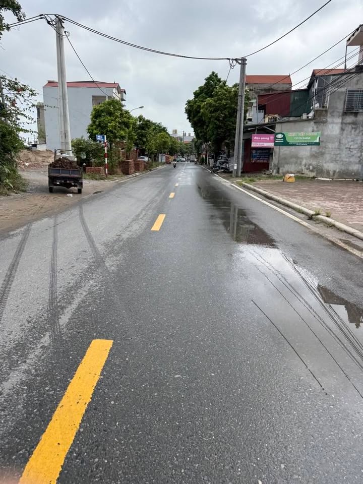 Đất Phú Thụy 50m² giá chỉ 3.75 tỷ - Sổ đỏ chính chủ, đầu tư sinh lời!