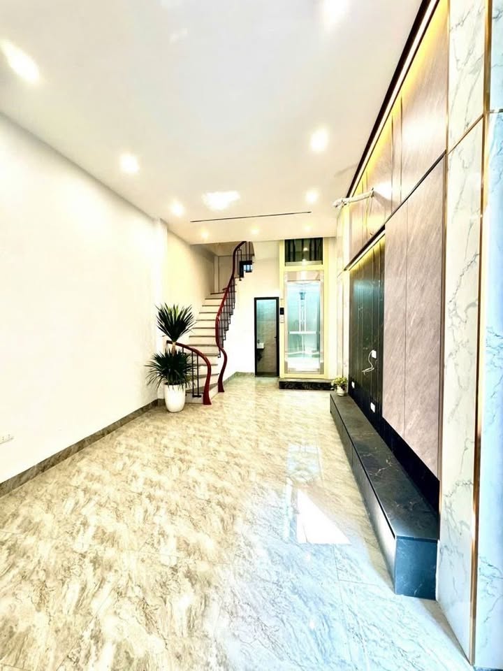 Nhà đẹp Xuân La, Tây Hồ 35m² giá 8.8 tỷ - An sinh tuyệt đỉnh!