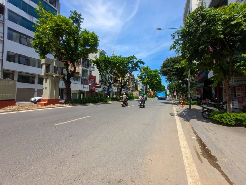 Nhà riêng Kim Mã, Ba Đình 35m² giá 8.2 tỷ - Ngõ thông thoáng, trung tâm