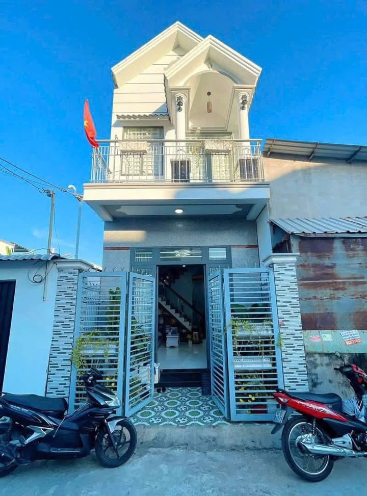 Nhà trệt lầu 3 phòng ngủ tại Bình Thủy, Cần Thơ - Giá 2.39 tỷ - Pháp lý rõ ràng