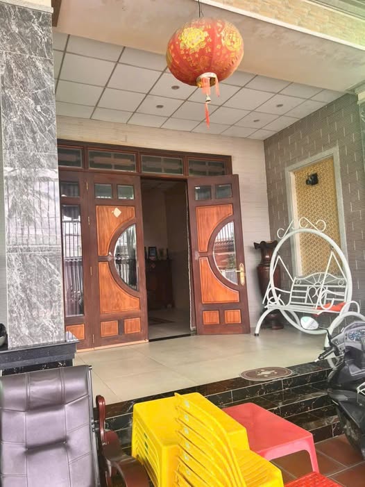 Nhà riêng Tây Ninh 315m² giá 2.85 tỷ - Nhà mới hướng Đông, vị trí đắc địa!