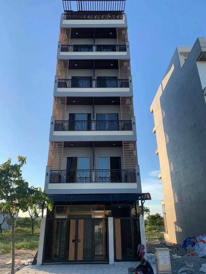 Căn hộ 6 tầng Hòa Lạc 108m² giá 6.8 tỷ - Đầu tư sinh lời cao!