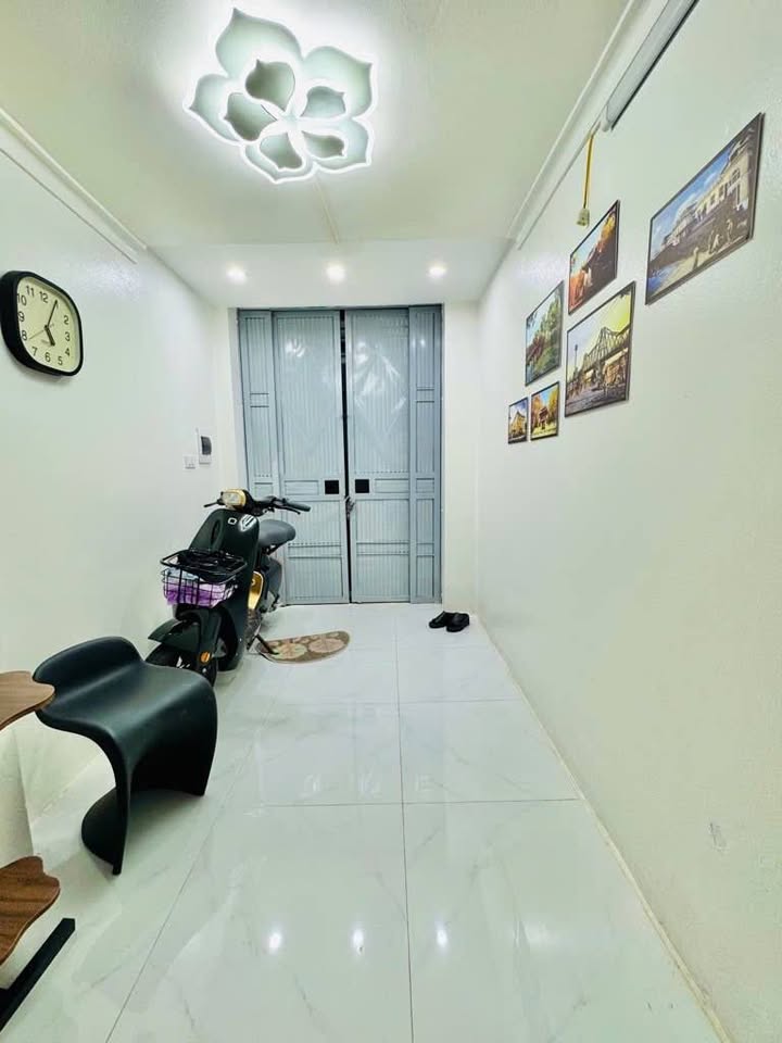 Nhà riêng Minh Khai 18m² giá 2.62 tỷ - Đầy đủ nội thất, gần Time City!