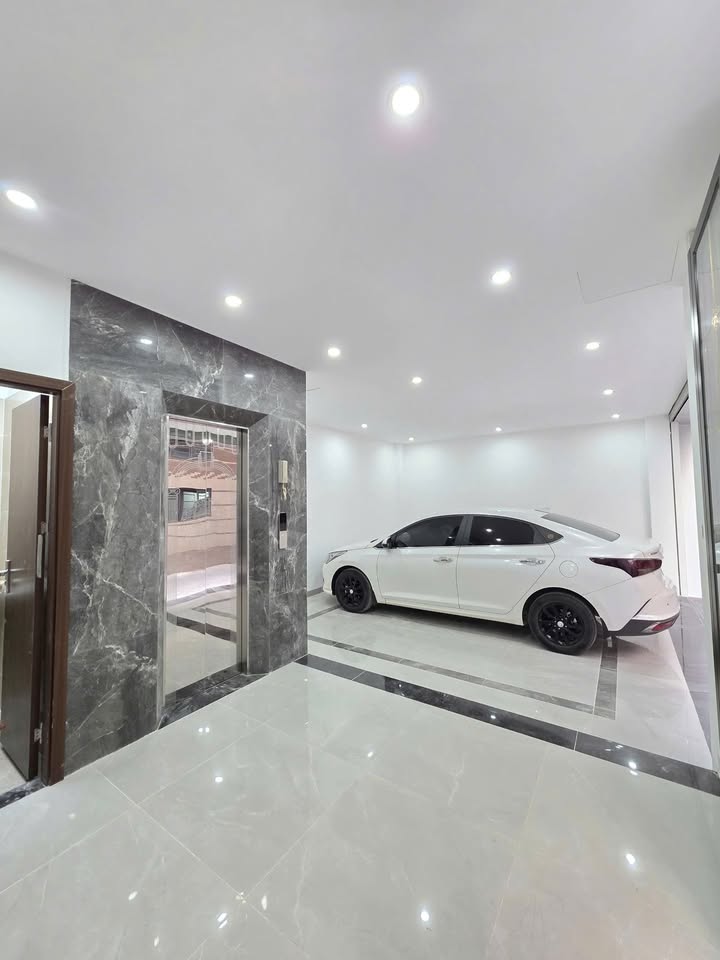 Nhà 5 tầng Roman Plaza Tố Hữu, 52m² giá 14 tỷ - Sẵn sàng vào ở ngay!