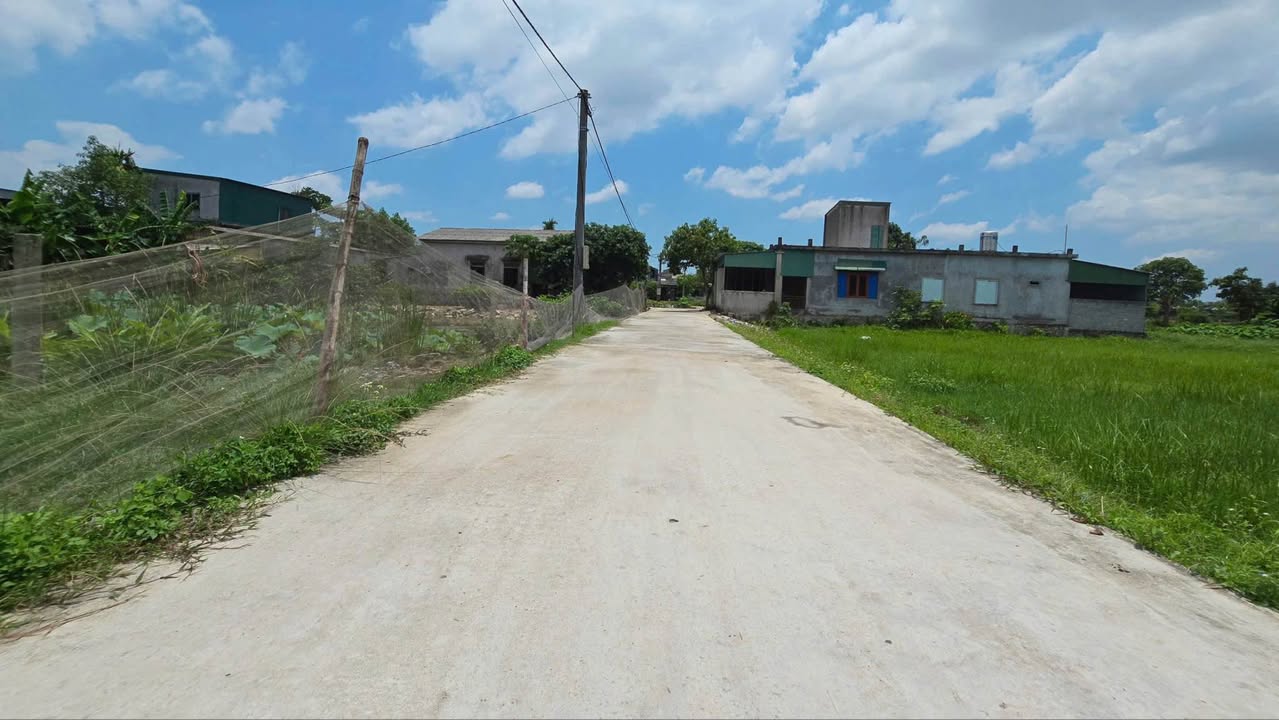 Đất nền TDP Bình Tiến, Hà Huy Tập 171,5m² giá 2,4 tỷ - Vị trí trung tâm thuận lợi!