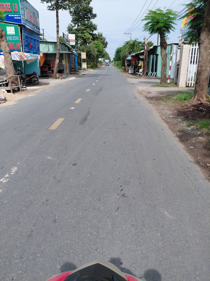 Đất thổ cư 1000m² tại Châu Thành, Long An - Giá 1.3 tỷ, sổ hồng chính chủ!