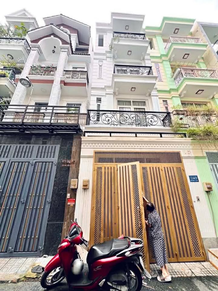 Nhà 3 Tầng Quang Trung, Gò Vấp 48m² - Thiết Kế Sang Trọng Chỉ 5.5 Tỷ!