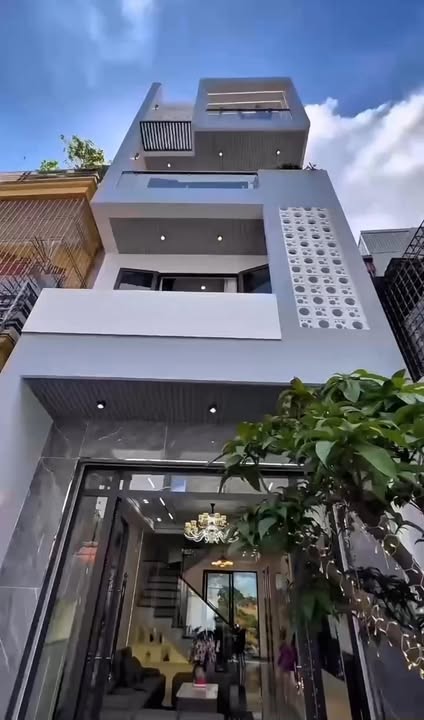 Nhà 4 tầng Tô Hiệu, 100m² giá 6.3 tỷ - Sẵn sàng vào ở ngay!