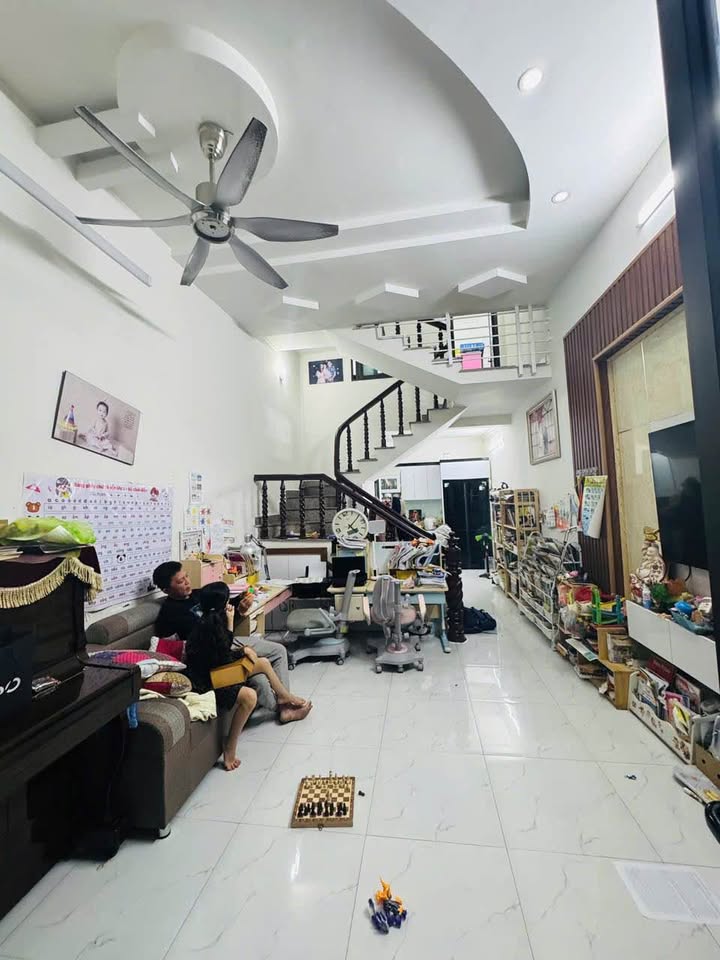 Nhà 3.5 tầng tại Hào Khê, Lê Chân, Hải Phòng - Diện tích 40m² giá 3.2 tỷ - Vị trí đẹp, thoáng mát!