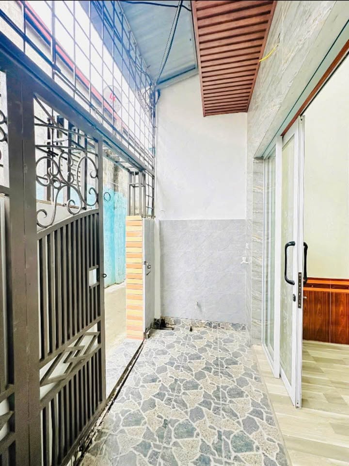 Nhà 1,5 tầng lô góc Ngõ 183 Đình Đông 30m² giá 1,52 tỷ - Sẵn sàng vào ở!