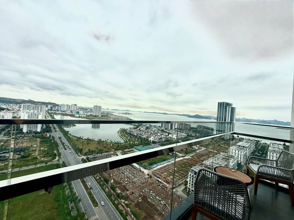 Căn hộ Icon 3 phòng ngủ Hạ Long 93m² giá 6 tỷ - Sẵn sàng vào ở!