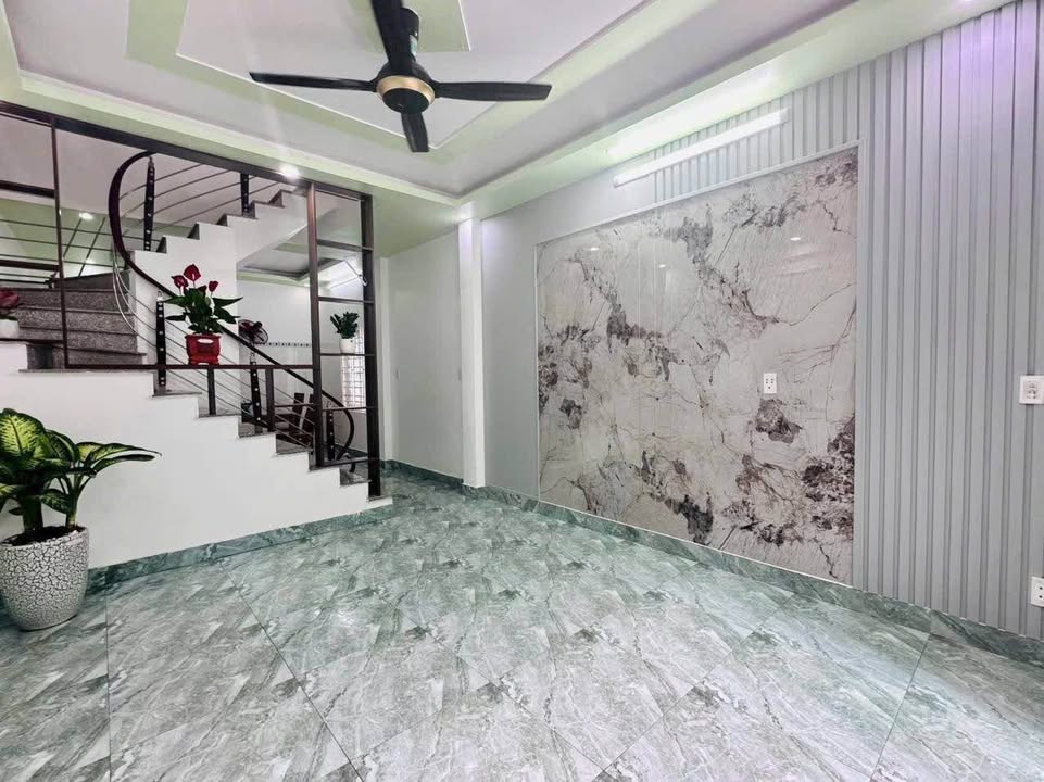 Nhà 3 tầng Đằng Hải, Hải An 40m² giá 2.78 tỷ - Ô tô đỗ cửa, an ninh tốt!