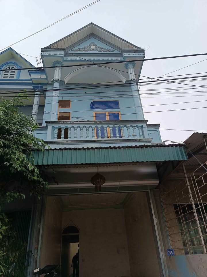 Nhà 2 tầng đường Nguyễn Quang Bích 80m² giá 1,99 tỷ - Vị trí đẹp, tiện nghi!