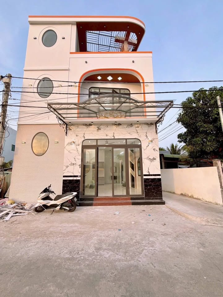 Nhà góc 2 mặt tiền An Bình Cần Thơ 63m² giá 4.95 tỷ - Vị trí kinh doanh đắc địa!