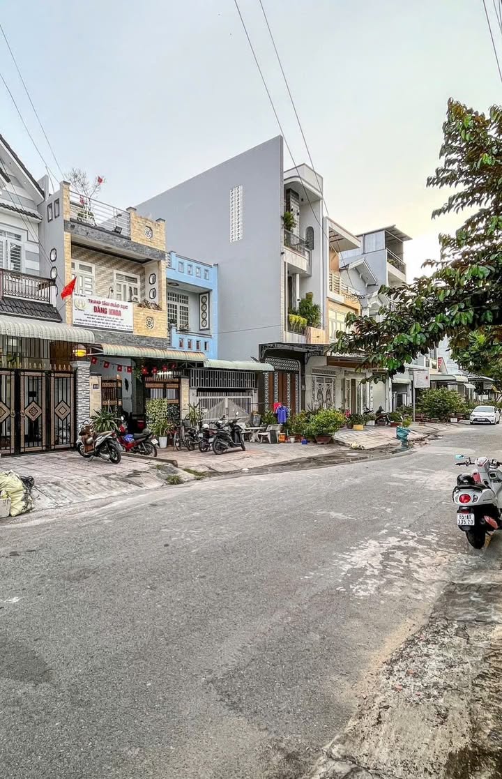 Nhà mặt tiền Trần Văn Long, An Khánh 80m² giá 3.699 tỷ - Đang chờ bạn!