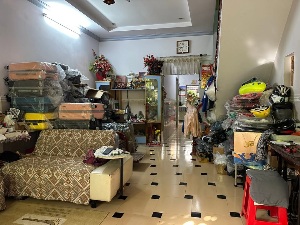 Nhà 1 trệt 1 lầu đường Trần Hưng Đạo, Phan Thiết 67m² giá 2.5 tỷ - Vị trí trung tâm tiện lợi!